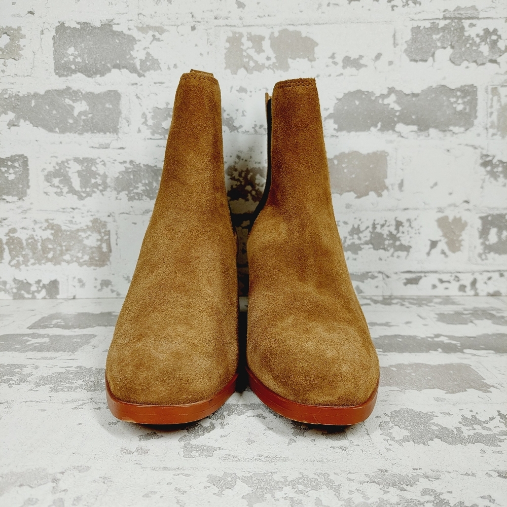 New Steve Madden Rhiannon Tan Suede Block Heel Ankle Boots O735 - Picture 3 of 11